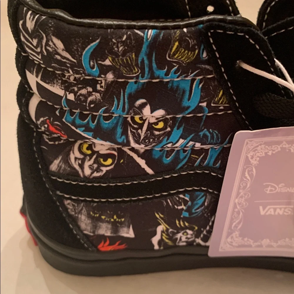 NEW Vans x Disney Villains Sk8-Hi Shoes 100 years Disney men’s 6 women’s 7.5